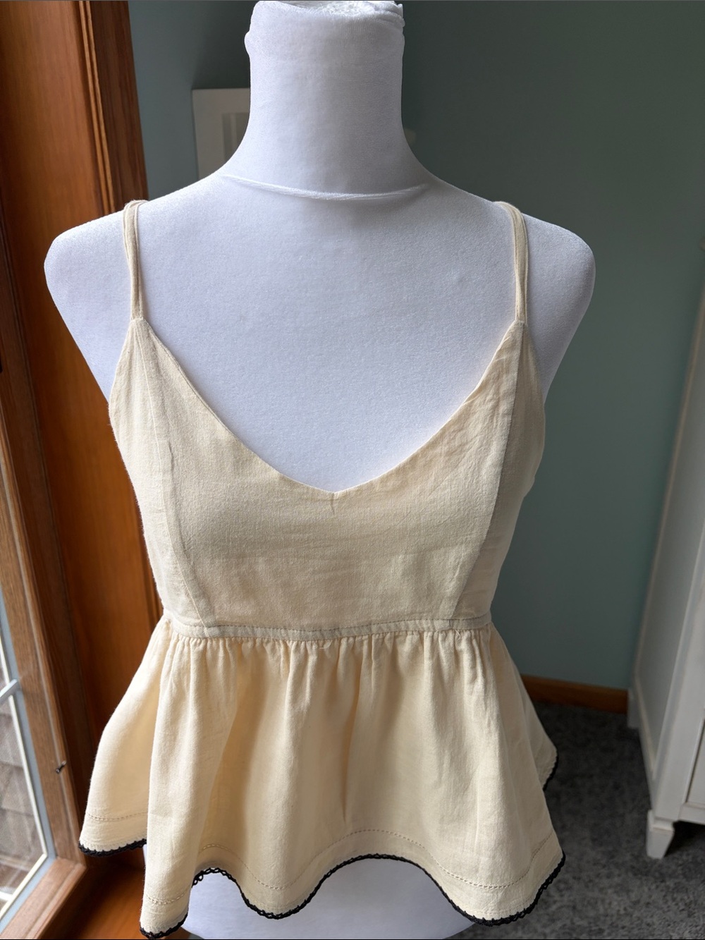 UO Cream/Yellow Spaghetti Strap Peplum Crop Top with Delicate Black Trim